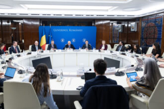 bolojan intalnire cu investitorii de anul viitor mandatul de premier va fi preluat de psd romania continua dezvoltarea dupa 2027 697ba5d7e9679