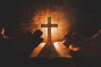 cele mai puternice rugaciuni pentru noul anul 2026 atrag belsugul stabilitatea sanatatea si protectia divina 696a23e138116