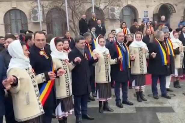 democratie romaneasca cei care si au permis sa l huiduie pe nicusor dan vanati ca sa fie amendati 697732a3c523d