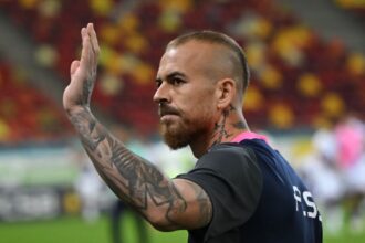 exclusiv primul refuz pentru alibec dupa ce gigi becali a anuntat ca l da afara de la fcsb nu ii da nimeni banii aia 6973afecb76ca