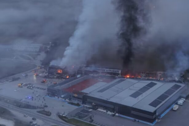 explozie la o fabrica de biscuiti din grecia cinci angajate disparute 6977219165571