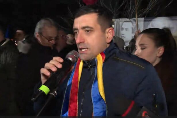 george simion striga adunarea la curtea de arges protest urias in sprijinul romanilor care nu au apa potabila 697ccf77d9913
