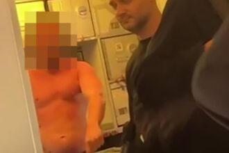 haos pe un zbor spre bangkok un turist vorbitor de rusa aproape dezbracat a sarit din avion dupa aterizare video 697deb59e5abc
