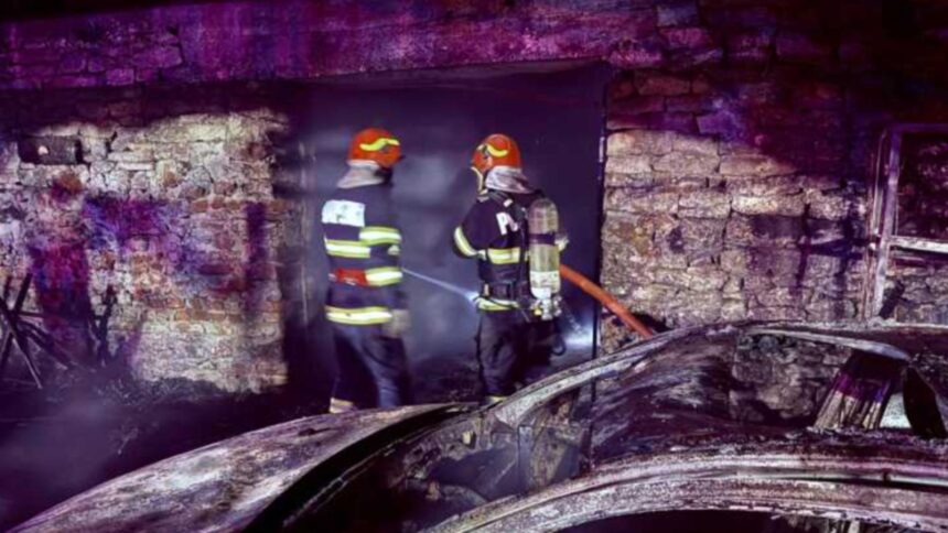 incendiu puternic la buimaceni in judetul botosani depozit service auto si vopsitorie cuprinse de flacari foto 6958f1ccd8b7c