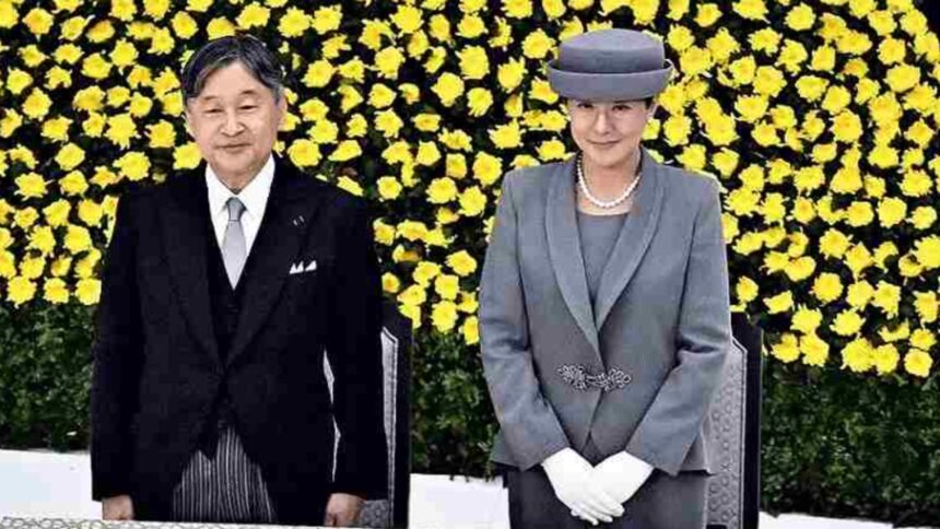 incident socant la discursul de anul nou al imparatului japoniei un tanar s a dezbracat complet in fata familiei imperiale 6957d7b124bbc