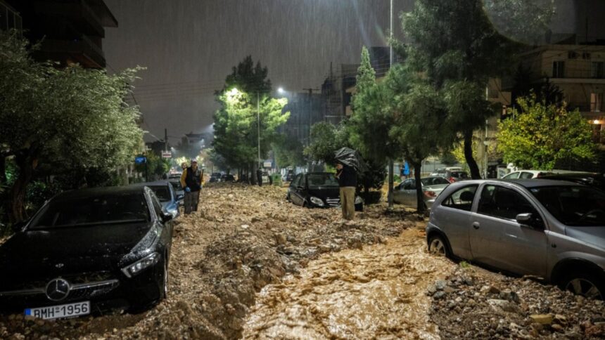 inundatii catastrofale in grecia imagini de cosmar pe strazile atenei dupa viiturile care au paralizat orasul video 6971c5c7c9570
