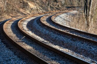 istoria glorioasa a transportului pe calea ferata din tara drumul de fier temelia romaniei moderne 69750ad0b30ef