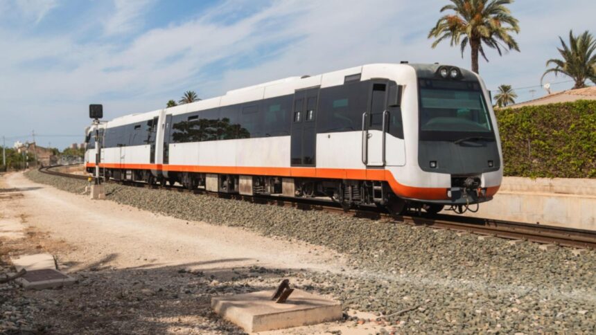 la oradea n a ajuns austeritatea lui bolojan primaria da peste 90 de milioane de euro pe 14 tramvaie tren 69776d5015480