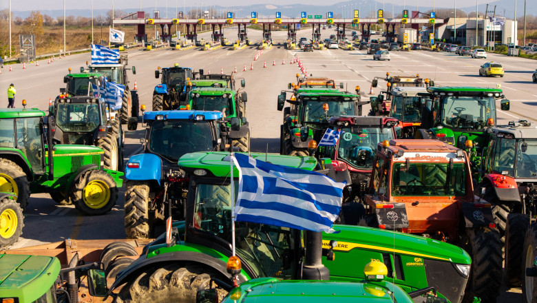 negocieri blocate in grecia fermierii ameninta cu extinderea protestelor pe autostrazi 695f8a8d22918