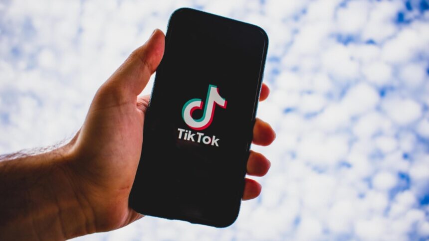 noua provocare de pe tiktok aduce amenzi usturatoare si chiar dosare penale avertismentul ministerului afacerilor interne 696cf1c7d0ce8
