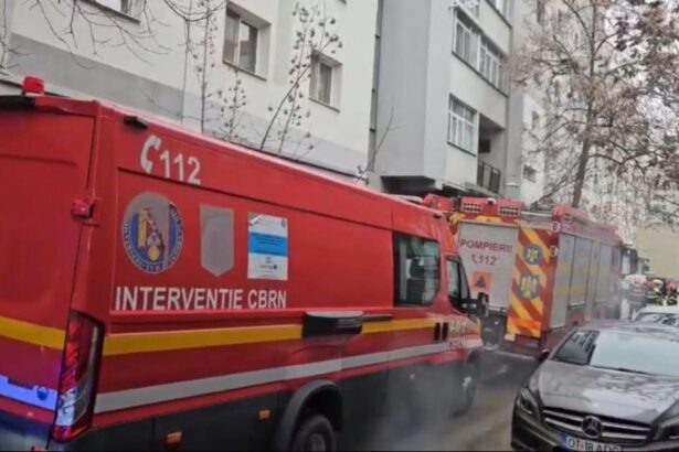 panica in slatina miros puternic de gaze intr un liceu peste 200 de persoane evacuate video 69737ed309f52