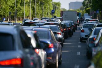 pregatiti va bicicletele ciprian ciucu s a hotarat sa civilizeze bucurestiul prin zone in care masinile devin amintire 6973a58cea35c