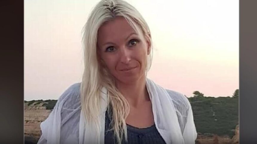 rezista raluca rogoz pusa de bolojan la achizitii publice apropiata de clotilde armand 69621beb417ea