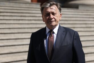 sar scantei pe scena politica ce spune crin antonescu despre anularea alegerilor si interzicerea lui calin georgescu video 697908aca405d