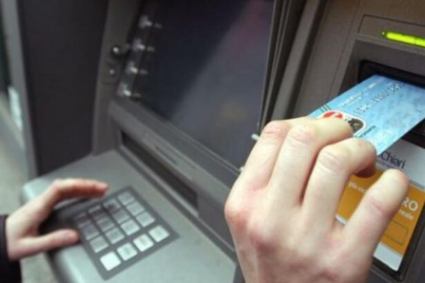 schimbari majore la bancomatele din italia retragerile de numerar nu mai functioneaza ca inainte 697229bad9785