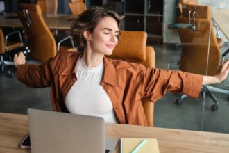 un nou tip de concediu ar putea aparea in romania si ar putea schimba complet regulile pentru angajati 696a4758c28f3