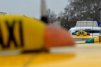 un ploiestean a fost amendat dupa ce a sunat la 112 sa reclame ca taximetristul era beat motivul invocat de politie 695f6f81c23e8