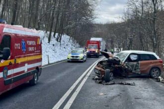 update 5 persoane transportate la spital trafic blocat pe dn1 in hula bradului in judetul sibiu dupa un accident cu trei masini 69565f497c96c