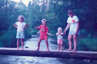 11 ways parents in the 1980s had it way easier than parents do now 6994c368f1196