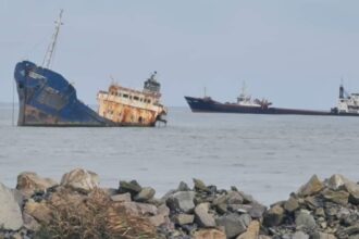 alerta in tulcea o nava aflata sub pavilion romanesc s a scufundat pe canalul sulina 69976f0fb6e0d