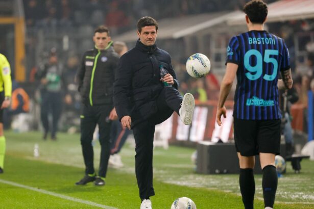 au cerut excluderea de la nationala pentru jucatorul lui cristi chivu nu o sa mai strangem 23 de jucatori 699492681b066