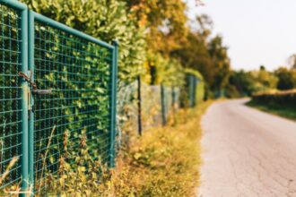 ce risca proprietarii care incalca linia de hotar de la amenzi usturatoare pana la raspundere penala 697e7596f058d