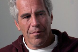 cine sunt rusii care apar in documentele epstein vladimir putin pe lista 698349fbc5bba