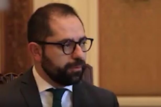 consilierul lui nicusor dan se plange de lipsa bugetului burnete nu putem fi o tara serioasa daca adoptam bugetul in mai 69a16c3f66ac8