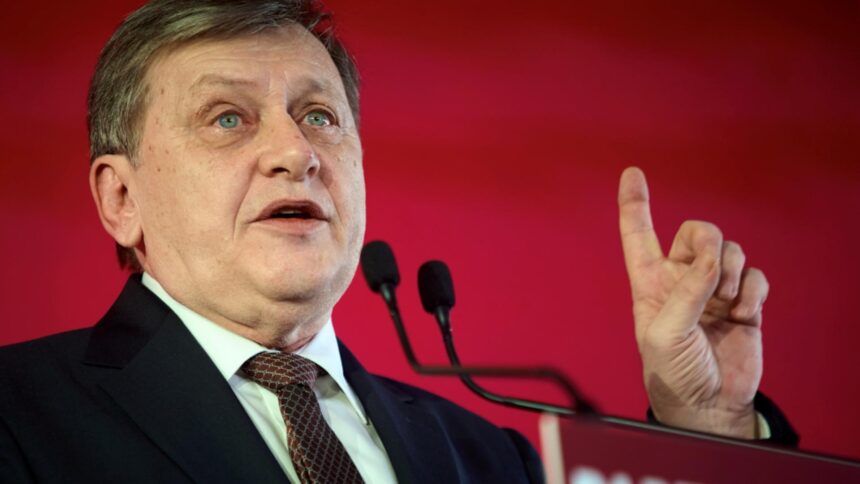 crin antonescu ironizeaza reactiile venite dupa discursul lui nicusor dan de la consiliul pentru pace o falsa euforie ca la inceputul lumii 699b43f9970f4