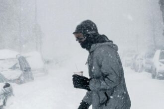 dupa ce valul de viscol a facut prapad in tara meteorologii spun ca ne asteptam la o perioada de ploi video 699aa18a689bf