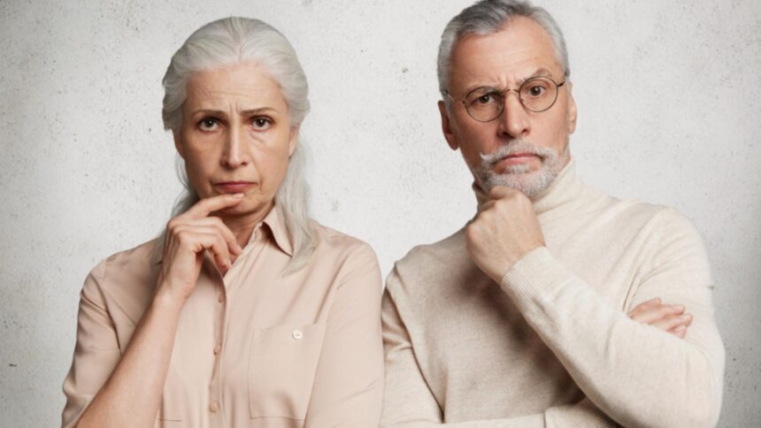 escrocii umbla mai nou cu sacosa varstnicii pacaliti direct in pragul casei 698eb1f4baf32