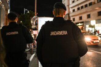 exclusiv si doi fosti jucatori ai fcsb in scandalul momentului din fotbalul romanesc sport ro a luat legatura cu viceprimarul paulestiului 699ecec582b3b