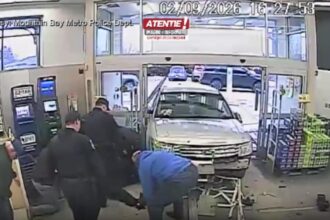 femeie spulberata de o masina care a intrat in magazin o soferita de 70 de ani a pierdut controlul 699c91f1f3bf3