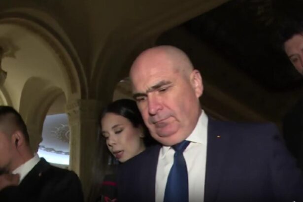 fostul sef al spionilor a rabufnit bolojan e ca vegeta 69a0266f8ddf6