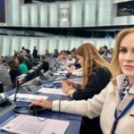 gabriela firea majoratul digital nu este un moft nu este o constrangere a drepturilor ci o protectie necesara a copiilor nostri 698054fa43e63