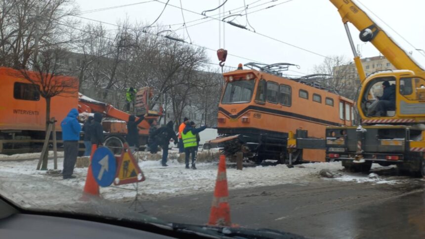 haos generalizat in capitala dupa tramvaie au inceput sa deraieze si frezele de deszapezire 698065104ca75
