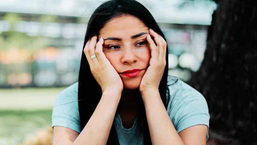 if you grew up an a dysfunctional family you may feel like an observer in your own life a clinical psychologist explains why 69a0bd101ef1b