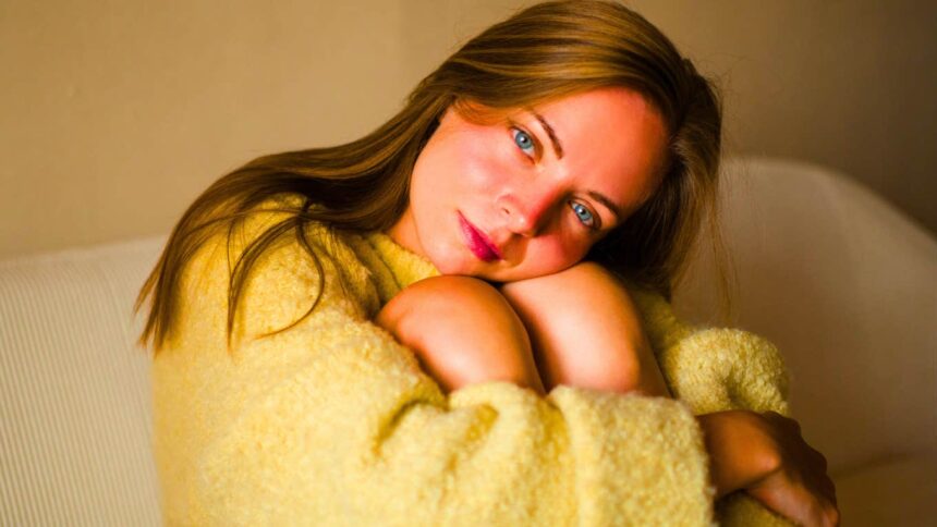 if your daughter has these 10 things in her home shes lonelier than you realize 6991e83b46e8e