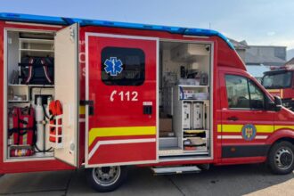 investitie romaneasca in judetul neamt au cumparat ambulante dar nu incap pe rampele spitalelor 6994b0004cc14