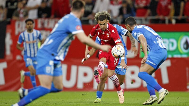 live text dinamo universitatea craiova derby pentru locul 1 din superliga de la ora 2000 69899f5348b21