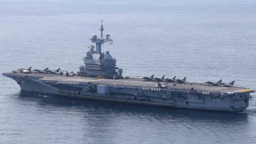 macron scoate artileria grea in atlantic portavionul charles de gaulle pleaca in misiune de forta 699865224f86f