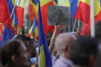 maine romanii spun stop austeritatii protest de amploare in intreaga tara impotriva masurilor lui bolojan 698c40650e2fd