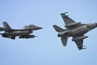 mapn drona ruseasca distrusa la 100 de metri de granita romaniei doua f 16 au decolat din fetesti 69a165113bfbf