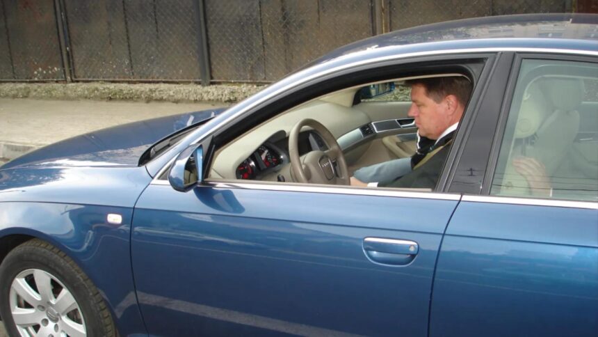 masina de protocol condusa de klaus iohannis scoasa la licitatie la doar 1 000 de euro cum arata autoturismul foto 6985d79fabec9