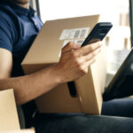 nazare taxa pe colete protejeza 50 60 de mii de antreprenori romani guvernul analizeaza armonizarea cu masura ue de la 1 iulie 6984a5bd94f54