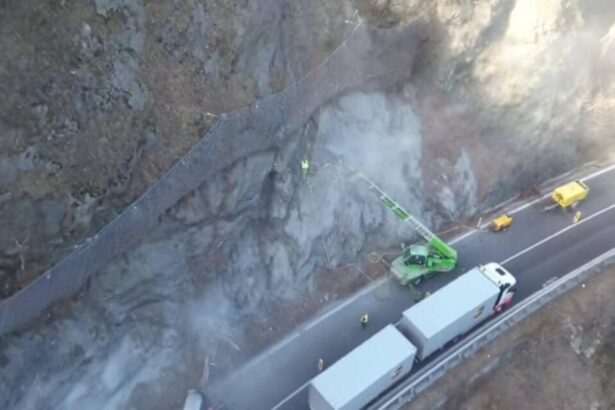 noi restrictii de circulatie pe valea oltului continua lucrarile de consolidare a versantilor 6983ba289802a