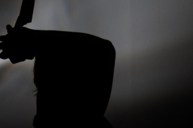 o femeie si a injunghiat sotul care injura in timp ce privea meciul atalanta napoli a crezut ca insultele sunt despre ea 699da69fa1b88