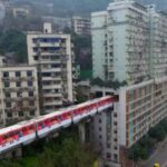 orasul unde metroul trece printr un bloc de locuinte locatarii iau liftul si coboara direct in statie 697e7b4904d4f