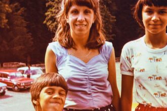 parents in the 1980s refused to do 11 things that modern parents basically force on kids today 69a22abc36285