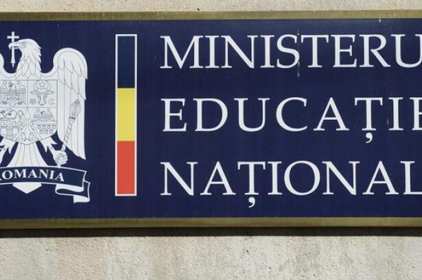 pe cine vor pune liberalii ministru la eductatie sedinta cruciala de la ora 18 00 la vila lac postul ocupat interimar de premierul bolojan 69806ff2c7428